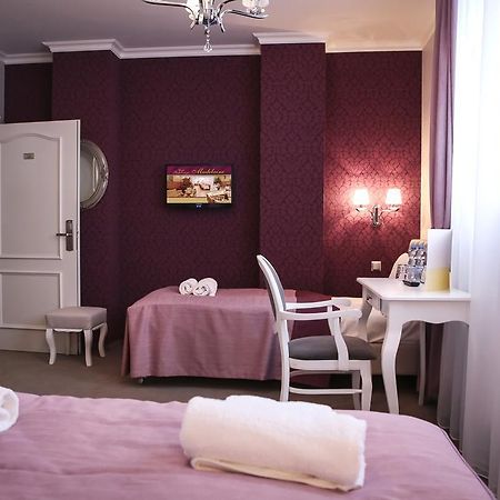 Hotel Madelaine Lwowek Slaski Værelse billede