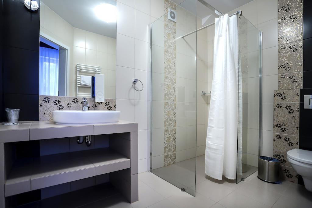 Hotel Madelaine Lwowek Slaski Værelse billede