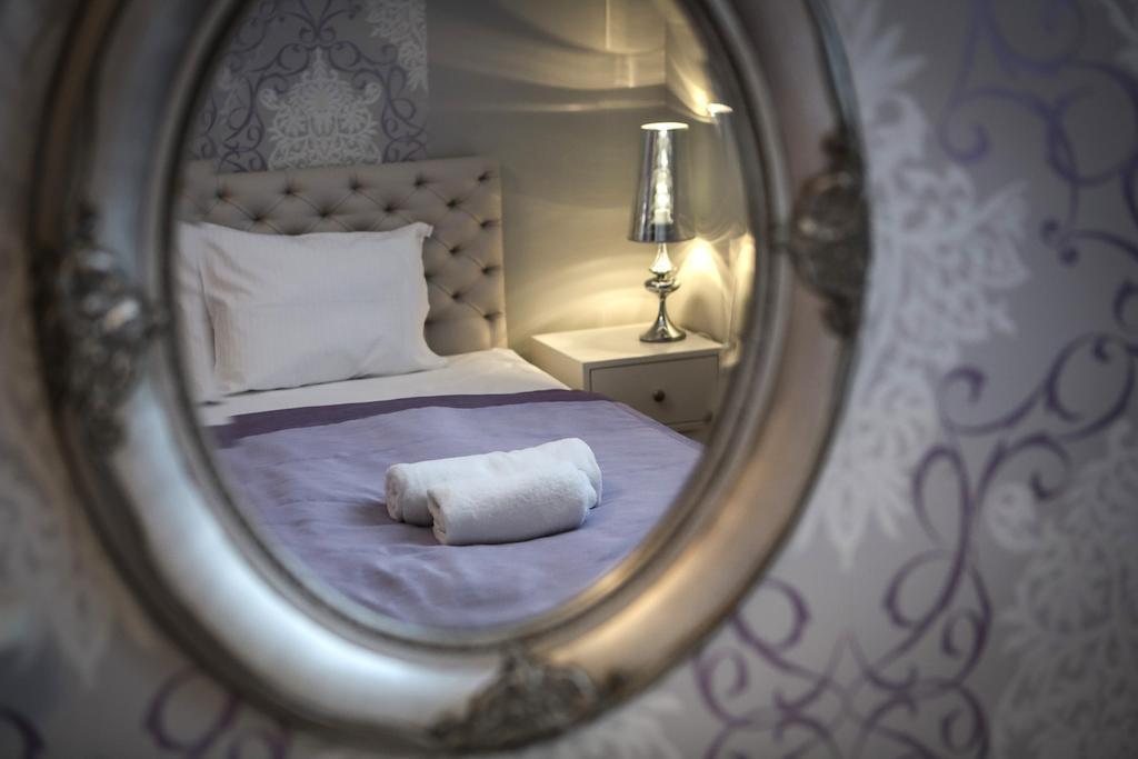 Hotel Madelaine Lwowek Slaski Værelse billede