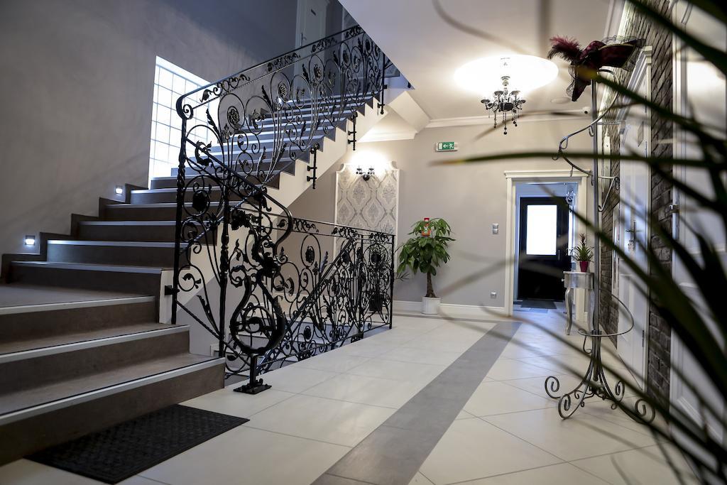 Hotel Madelaine Lwowek Slaski Eksteriør billede