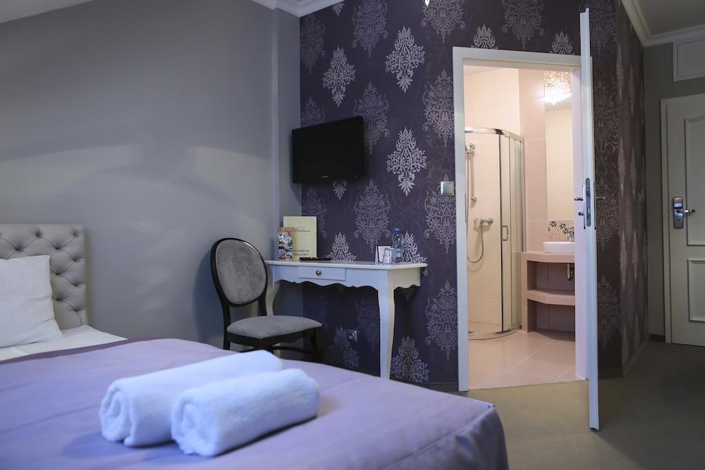 Hotel Madelaine Lwowek Slaski Værelse billede